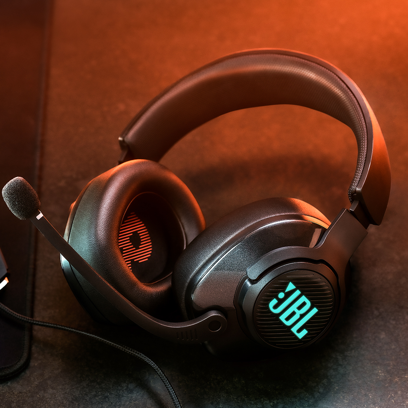 JBL's gaming headset is now available in a high-cost wired model, the JBL  Quantum 200! - Saiga NAK