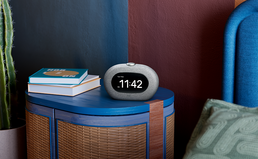 Radio and Bluetooth® music streaming