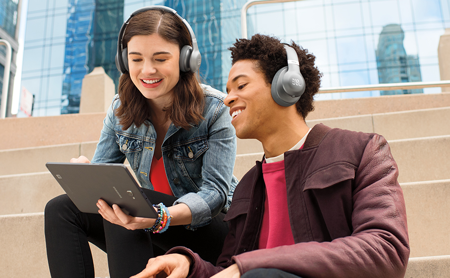 EVEREST 310GA Wireless on ear headphones