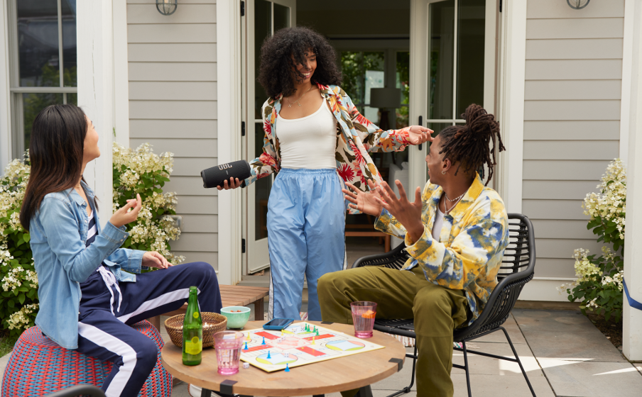 Portability with 20 hours of battery life