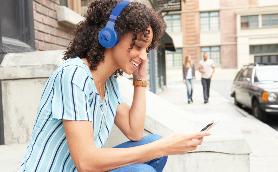 JBL E45BT | Wireless on-ear headphones