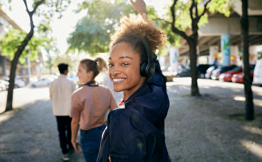 JBL LIVE 400BT Wireless On Ear Headphones JBL Malaysia