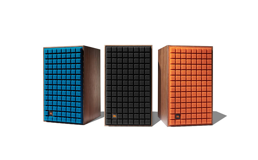 Retro design with iconic JBL styling and vintage Quadrex foam grille in a choice of three colors: black, burnt orange and dark blue